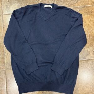 Old Navy Men’s Cotton V-Neck Sweater. Navy blue, size Large